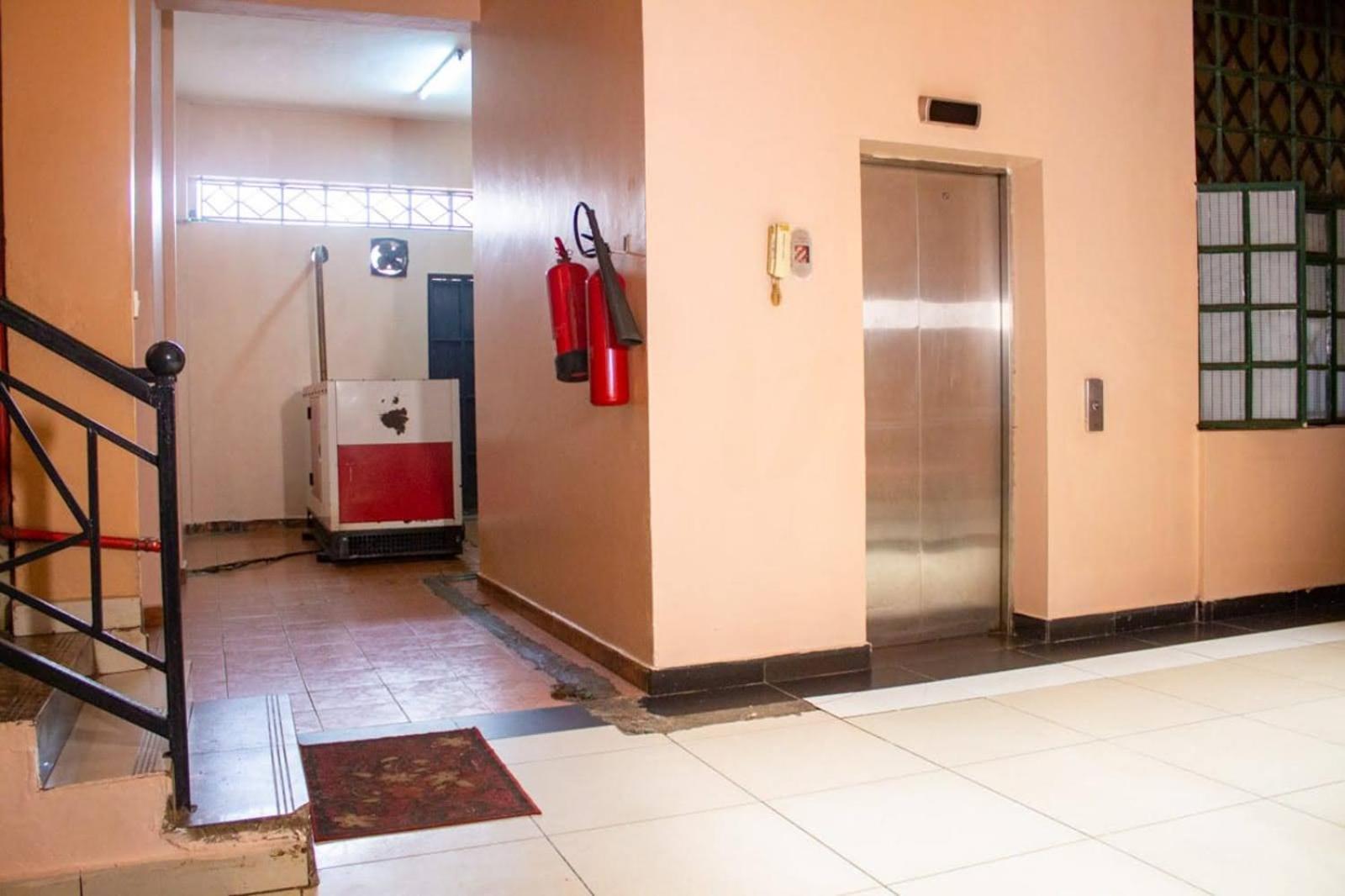 Deka Hotel Ngara Equity 奈洛比 外观 照片